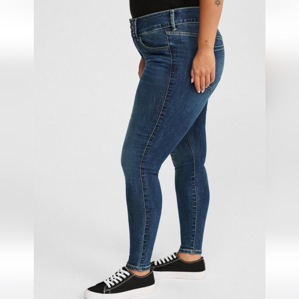 Torrid High Rise Jegging - Picture 3 of 8